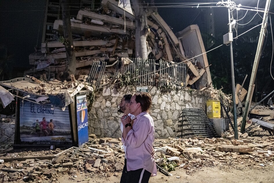 Venezuela declares state of emergency after twin earthquakes