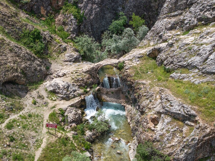 Rotaya Dola Rebatê ya li Tunceliyê geştiyaran ber bi bedewiyên siruştî û dîrokî va dibe