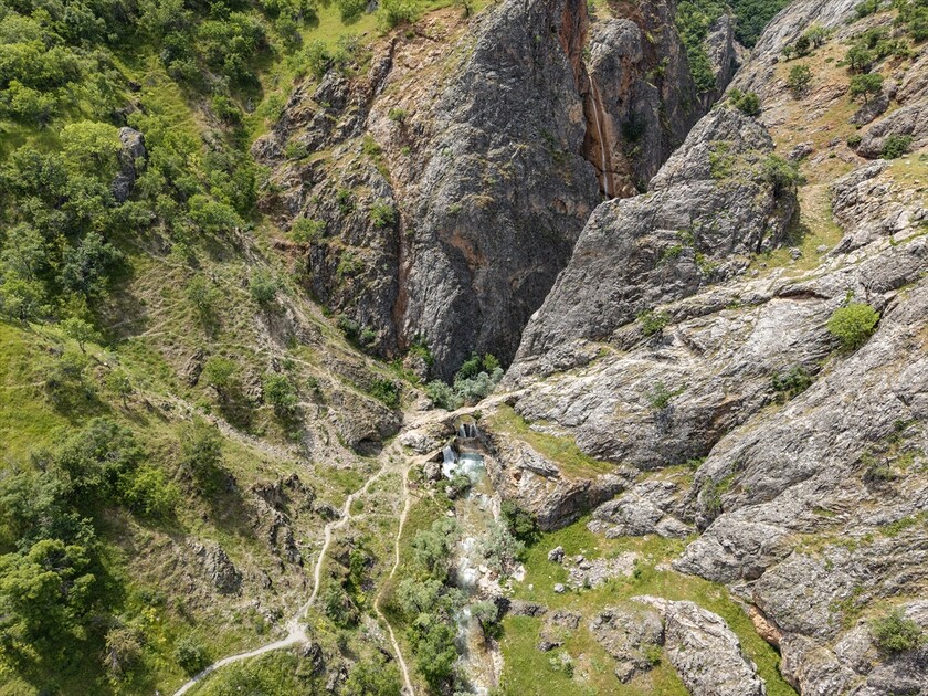 Rotaya Dola Rebatê ya li Tunceliyê geştiyaran ber bi bedewiyên siruştî û dîrokî va dibe