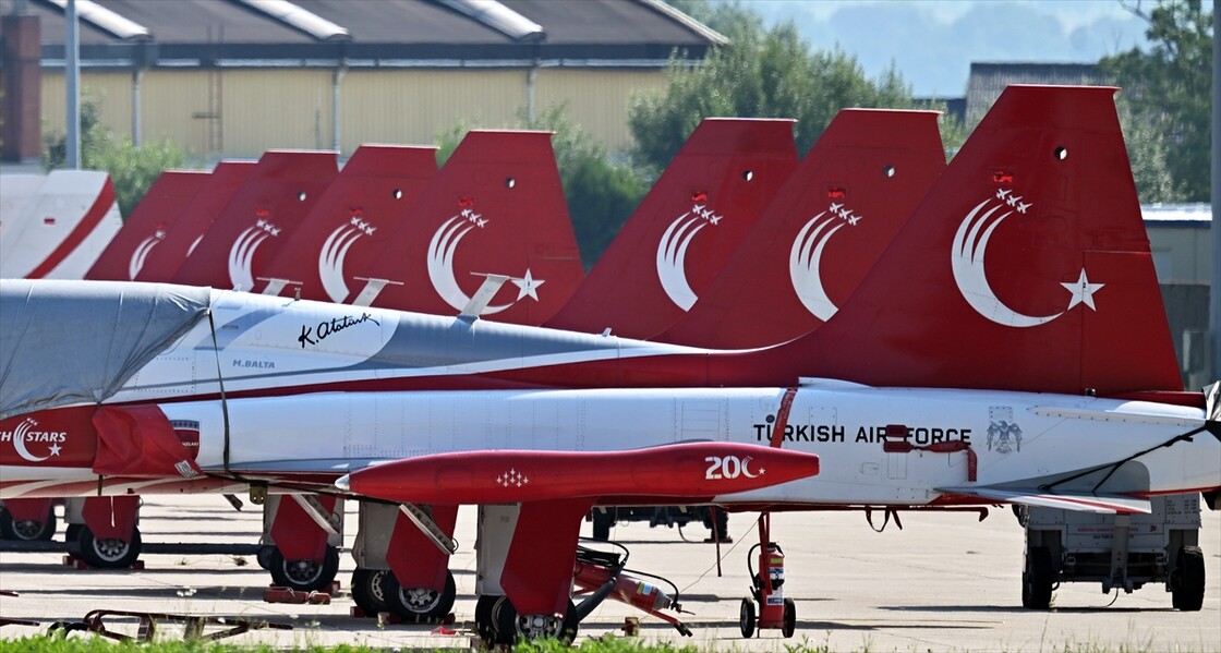 Turkish Stars perform at Belgian Air Force Days