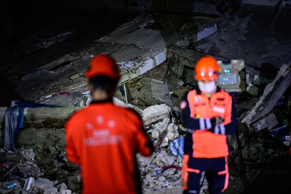 Turkish rescue teams deployed to quake-hit Venezuela