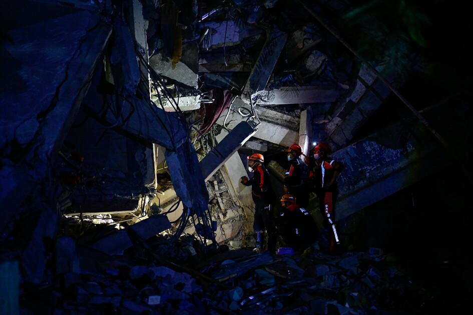 Turkish rescue teams deployed to quake-hit Venezuela