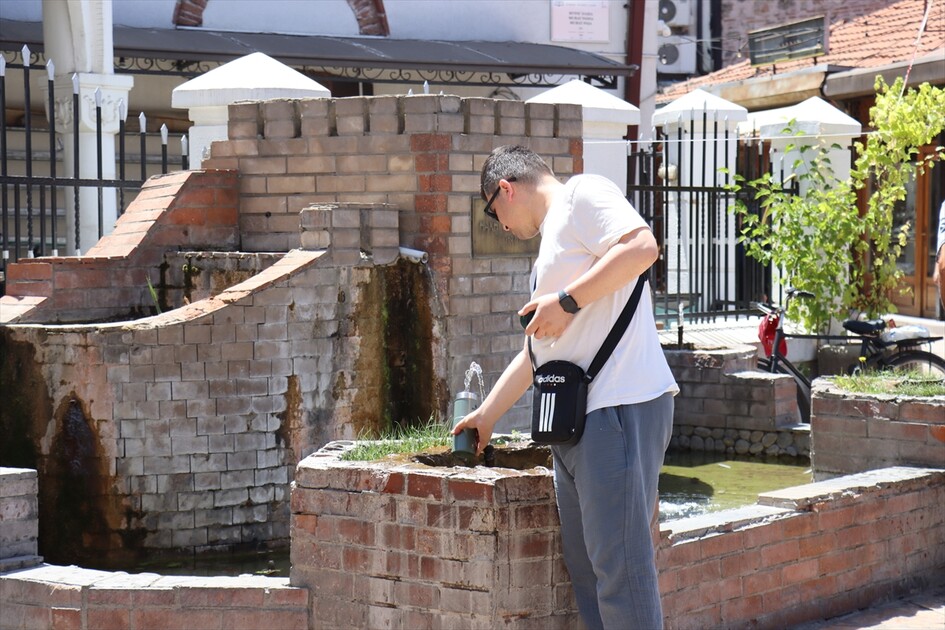 Kuzey Makedonya'da sıcak hava etkili oluyor