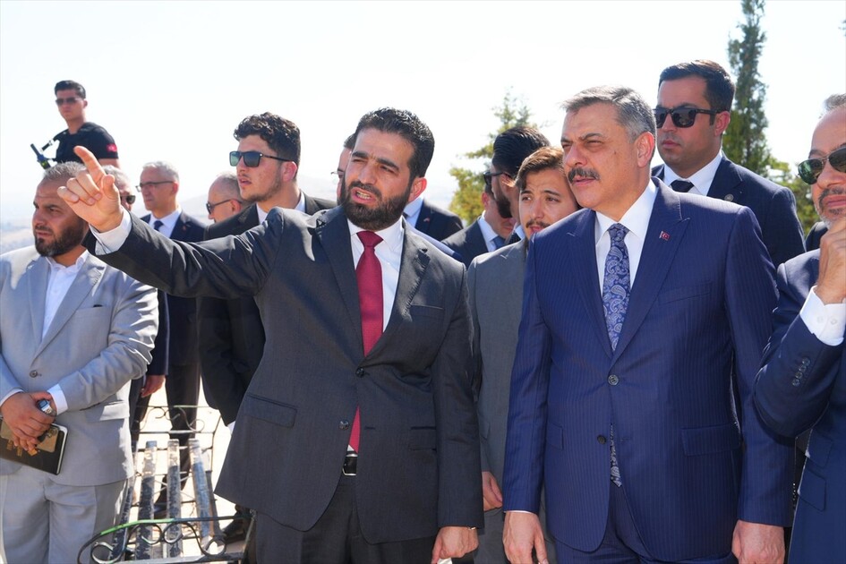 وزير الداخلية التركي يشكر نظيره السوري بعد زيارة جبل قاسيون في دمشق