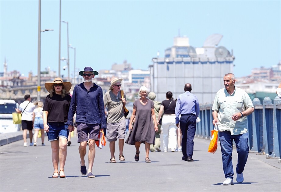 İstanbul'da sıcak hava etkili oldu