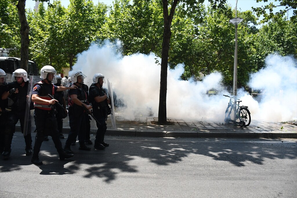 Protest over Zvernec Tourism Project held outside Albanian Parliament