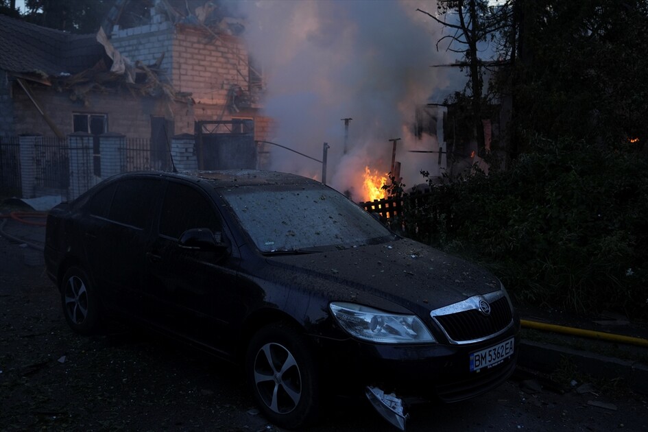Rusya'nın Kiev'e saldırısında 13 kişi öldü, 30 kişi yaralandı
