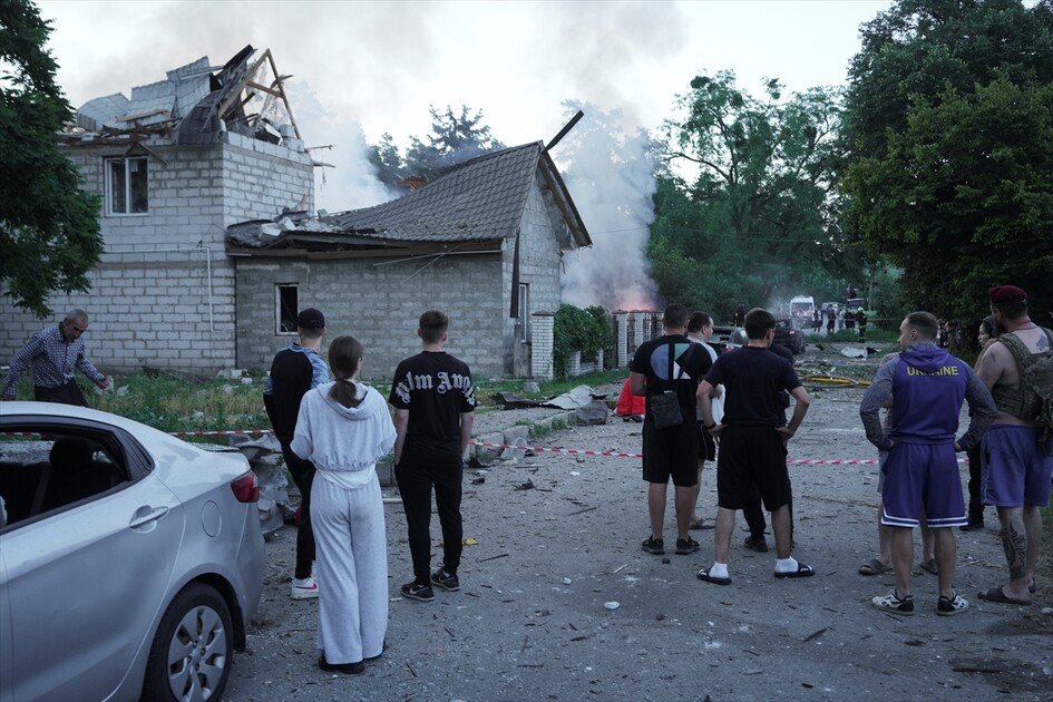 Rusya'nın Kiev'e saldırısında 13 kişi öldü, 30 kişi yaralandı