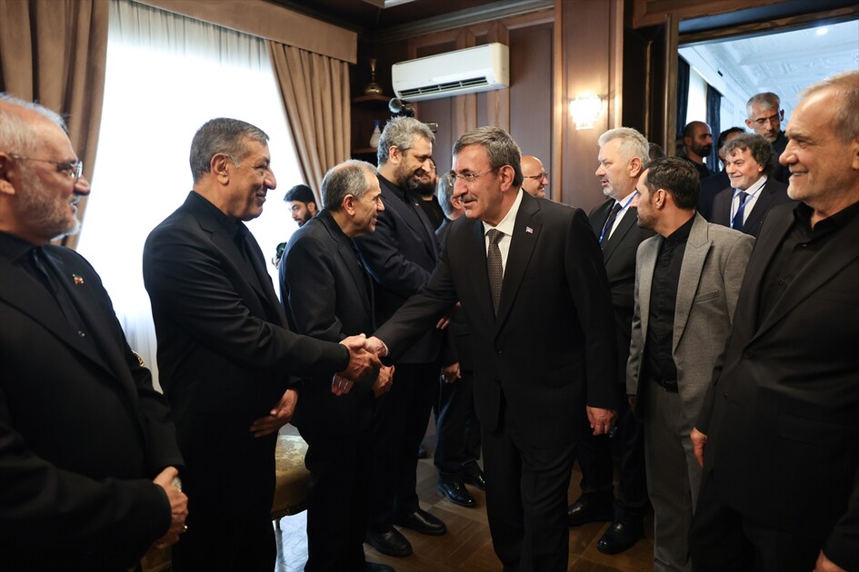 نائب أردوغان: سنواصل المساهمة في جهود السلام والاستقرار بالمنطقة