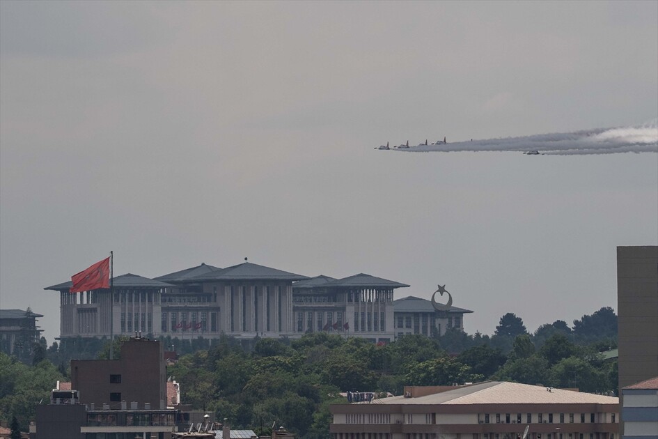Türk Yıldızları NATO Zirvesi kapsamında Ankara'da gösteri uçuşu yapacak