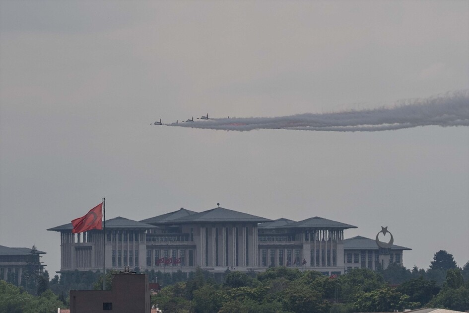 Türk Yıldızları NATO Zirvesi kapsamında Ankara'da gösteri uçuşu yapacak