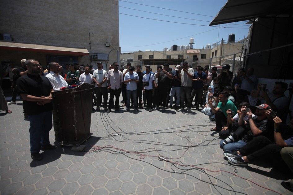 Gaza Emergency Committee dissolved amid governance transfer plan in Deir al-Balah