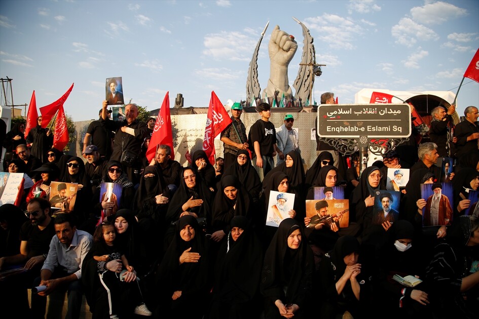 Funeral ceremony held in Tehran for Iran's former leader Khamenei
