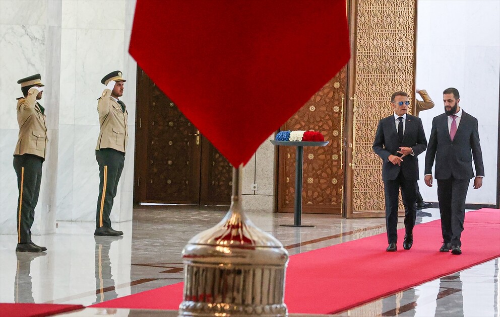 Ahmed al-Sharaa - Emmanuel Macron meeting in Damascus