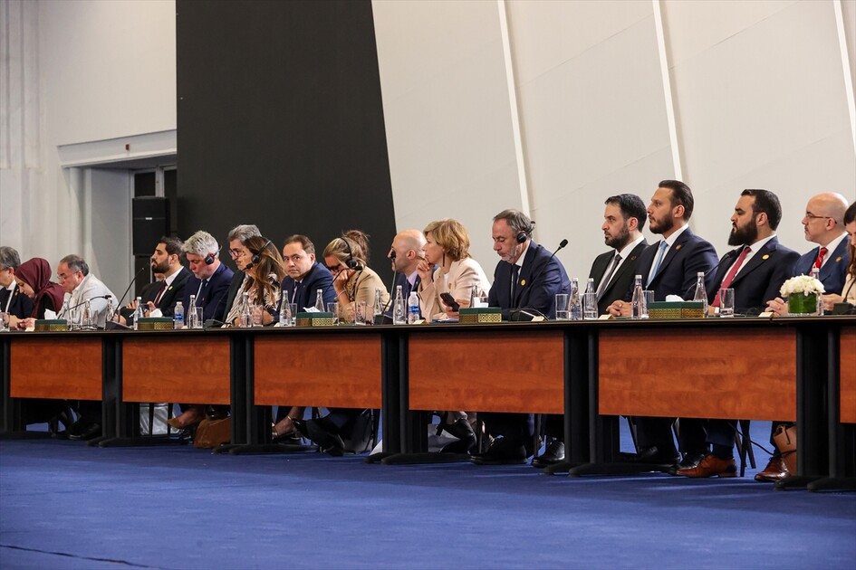 Syrian President Ahmed Shara and French President Emmanuel Macron address Syria-France Economic Forum in Damascus