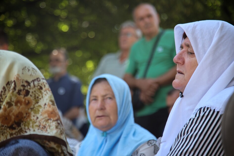 Remains of Srebrenica genocide victims sent off from Visoko