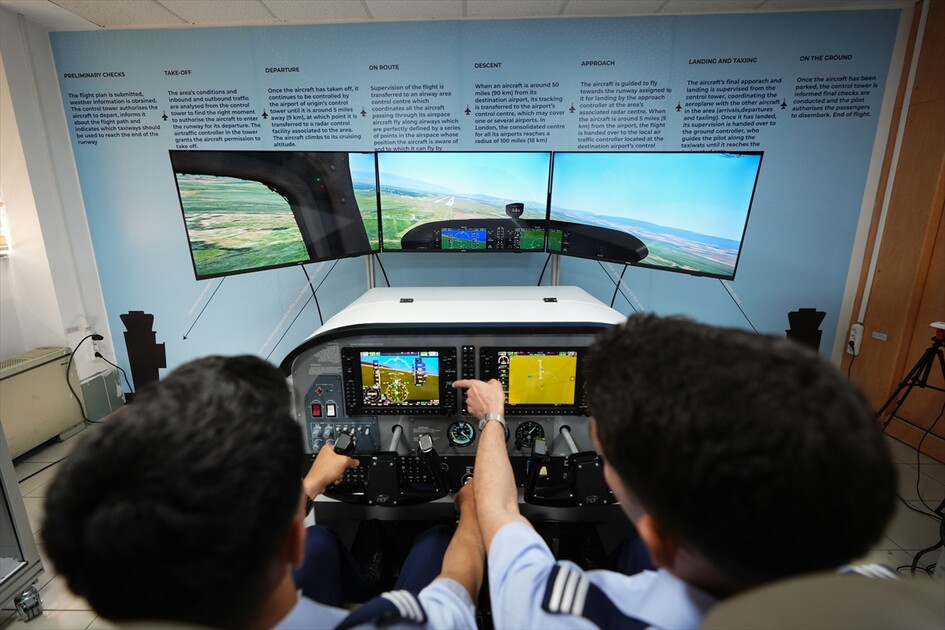 Hava Harp Okulu'nda geleceğin pilotları çok yönlü eğitimle yetişiyor