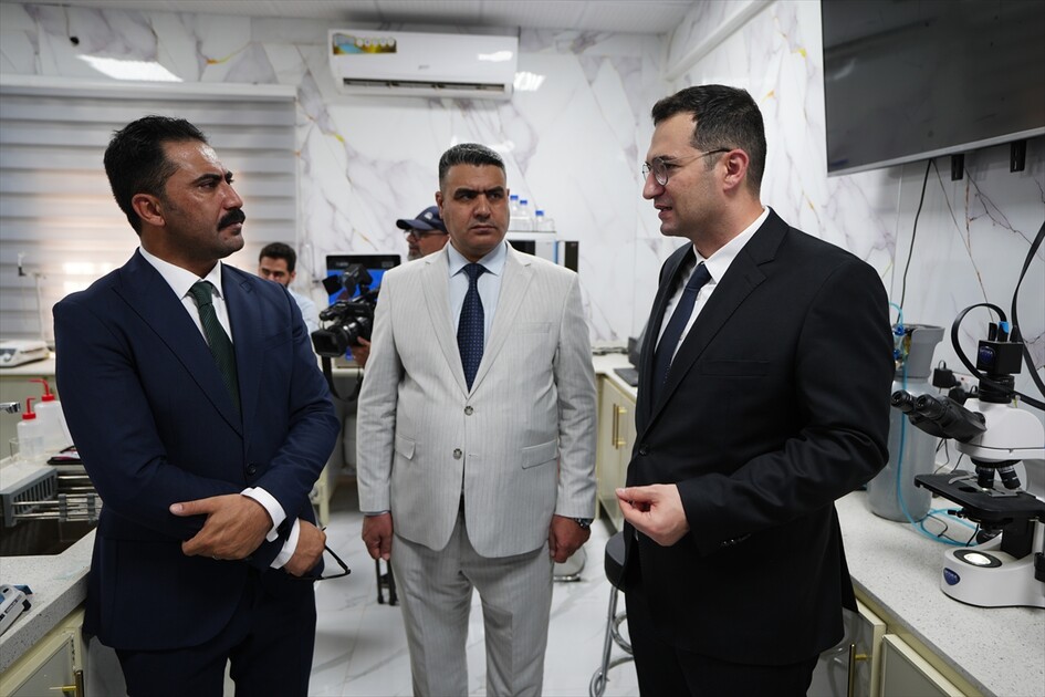 ئاژانسی تیکای تورکیا یارمەتی پێشکەش بە ٢٠٠ ھەنگەوانی عێراقی لە ئەنبار کرد