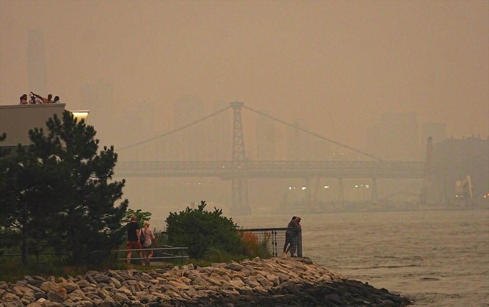 Kanada'daki orman yangınlarının dumanı New York'ta hava kalitesini düşürüyor