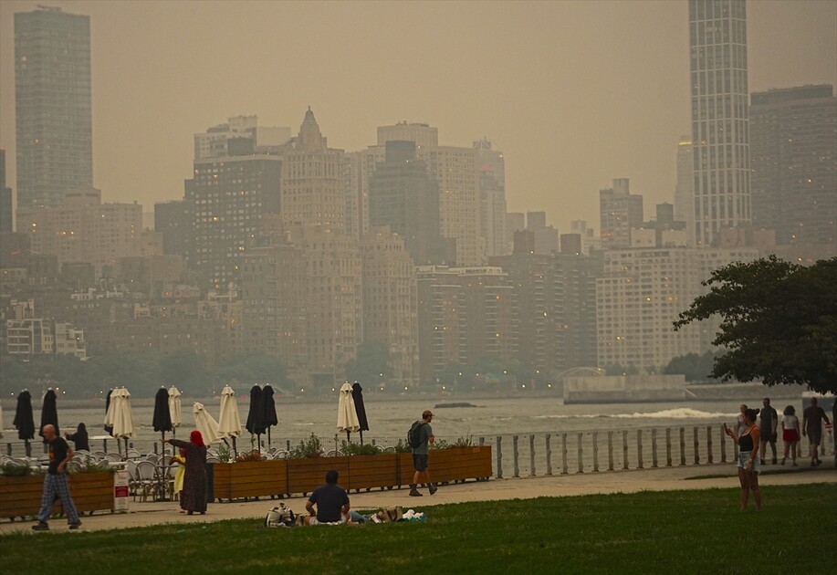 Kanada'daki orman yangınlarının dumanı New York'ta hava kalitesini düşürüyor
