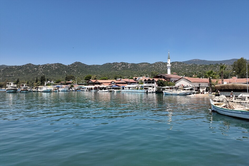 Tarihi ve doğal zenginlikleriyle öne çıkan Demre'de dört mevsim turizm hedefleniyor