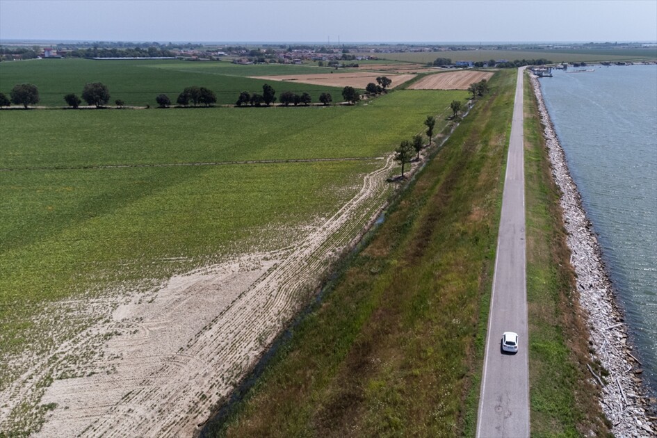 İtalya'da Po Nehri'ndeki kuraklık nedeniyle tuzlu deniz suyu deltadan içerilere girmeye başladı