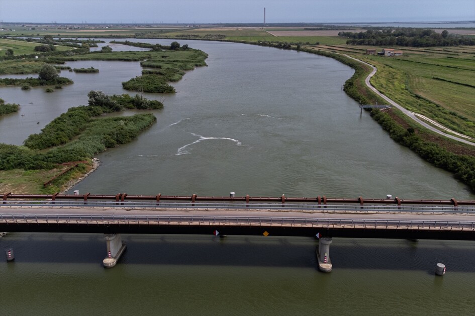 İtalya'da Po Nehri'ndeki kuraklık nedeniyle tuzlu deniz suyu deltadan içerilere girmeye başladı