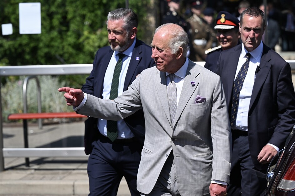 İngiltere Kralı 3. Charles, Cambridge Merkez Camisi'ni ziyaret etti