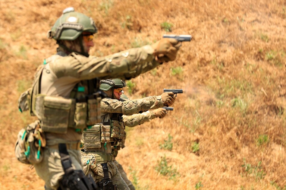 Komandolar, meskun mahal operasyonları için zorlu eğitimden geçiyor