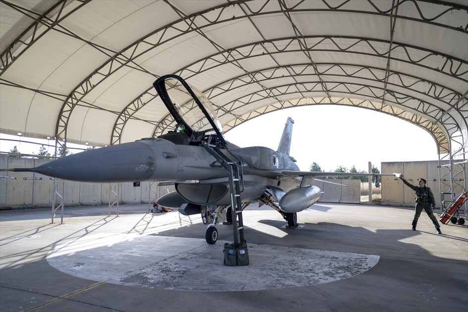 Türk F-16'ları Baltık semalarında 7/24 alarm görevinde olacak
