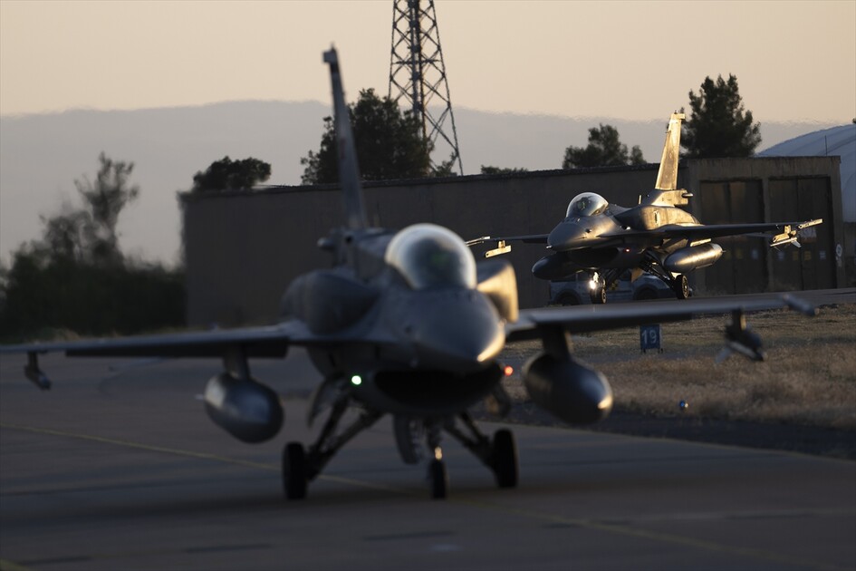 Türk F-16'ları Baltık semalarında 7/24 alarm görevinde olacak