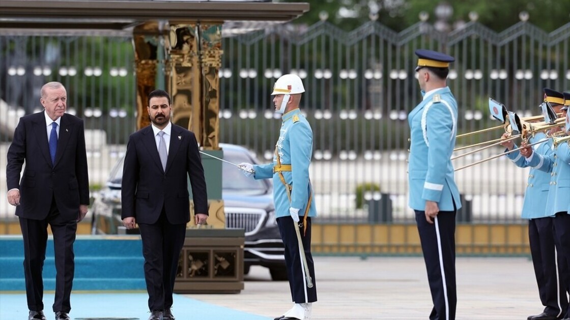 Президент Эрдоган с официальной церемонией встретил премьер-министра Ирака Али Зейди