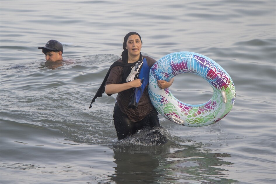 Hundreds of migrants reach Spain's Ceuta after swimming from Morocco