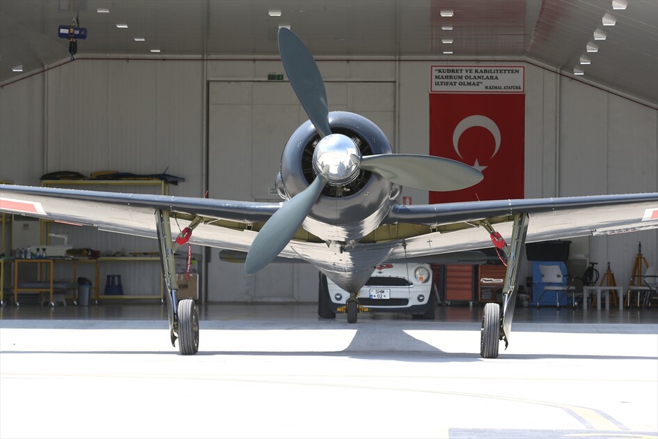 Tarihi savaş uçağı Focke-Wulf 190 restorasyonun ardından yeniden uçtu
