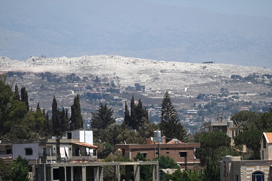 İsrail'in Lübnan'ın güneyinde patlayıcılarla hedef aldığı bölgedeki büyük tahribat görüntülendi