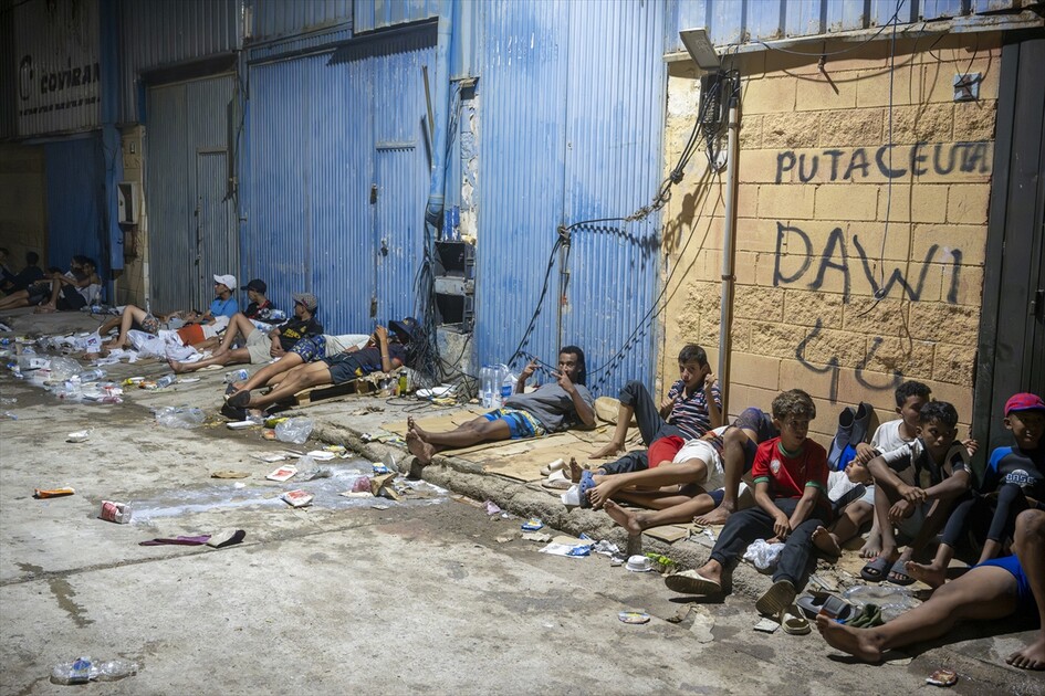 Hundreds of migrants reach Spain's Ceuta after swimming from Morocco