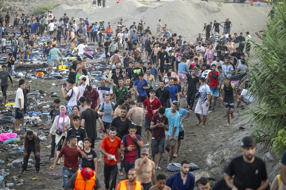 Hundreds of migrants reach Spain's Ceuta after swimming from Morocco