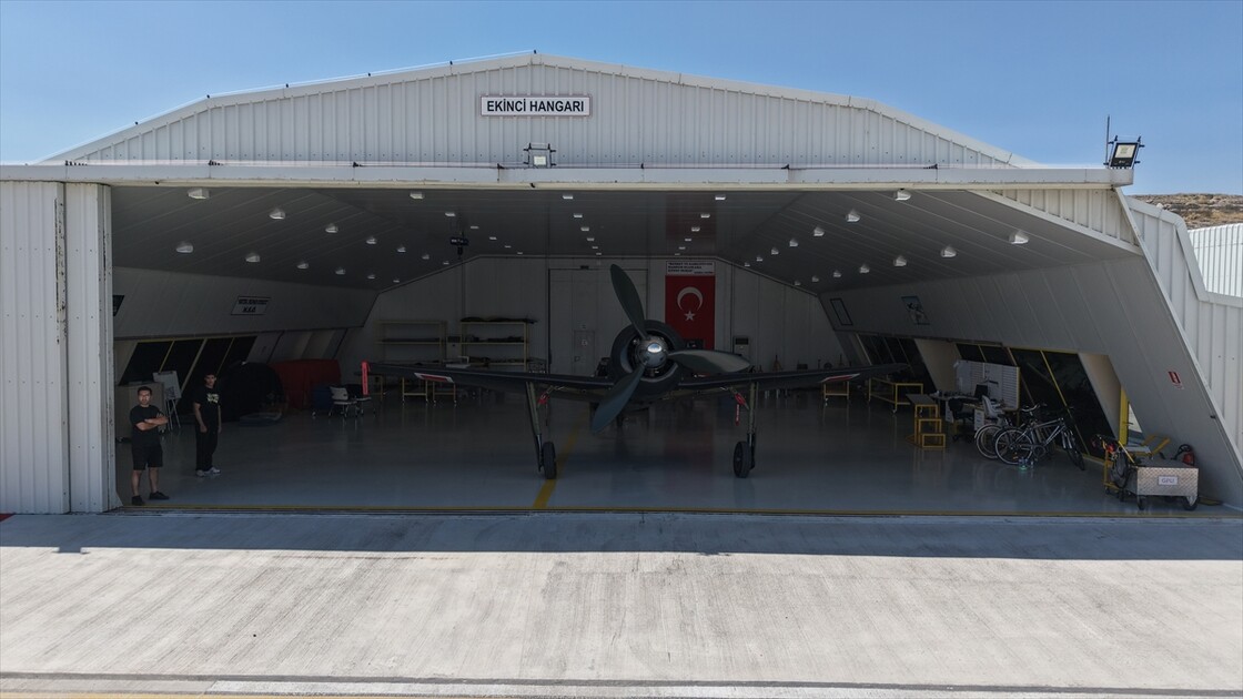 Tarihi savaş uçağı Focke-Wulf 190 restorasyonun ardından yeniden uçtu