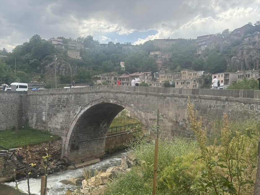 Tarihin ve doğal güzelliklerin buluştuğu şehir: Bitlis