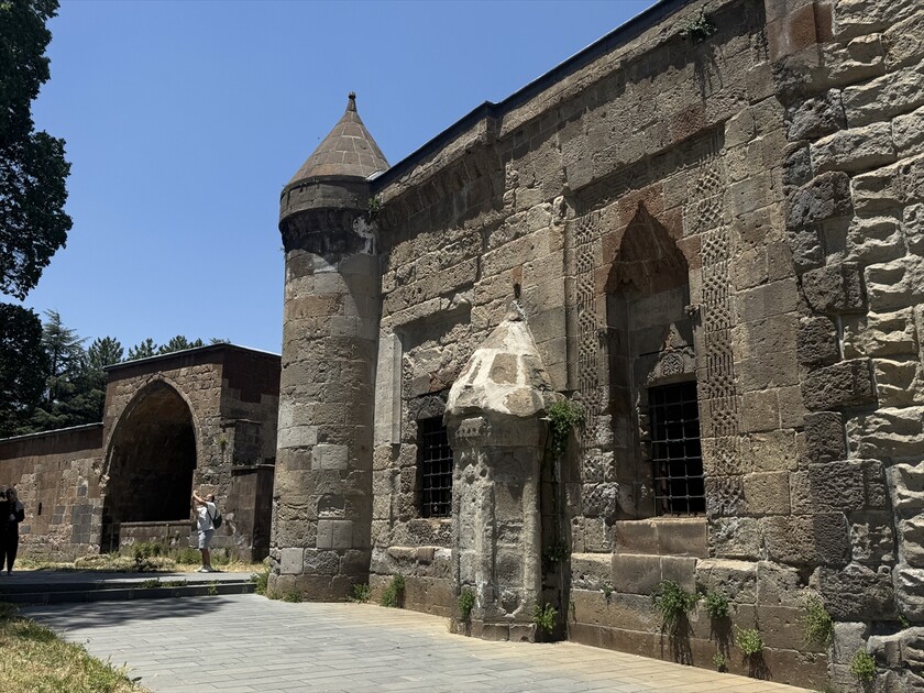 Tarihin ve doğal güzelliklerin buluştuğu şehir: Bitlis