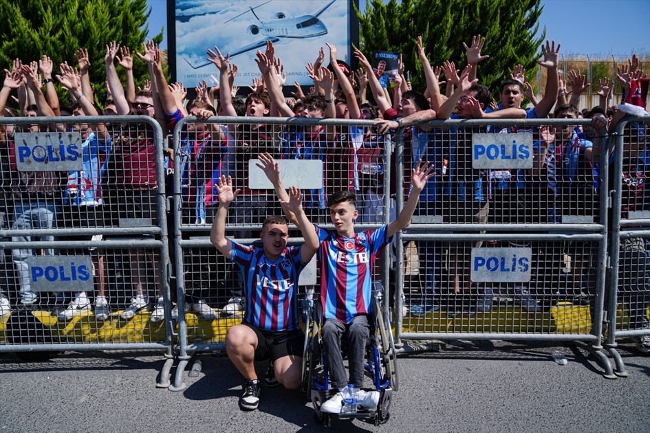 Mısırlı yıldız futbolcu Muhammed Salah, İstanbul'da