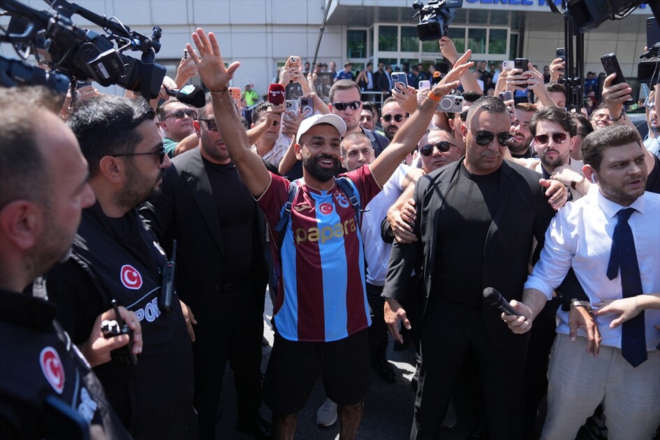 Mısırlı yıldız futbolcu Muhammed Salah, İstanbul'da