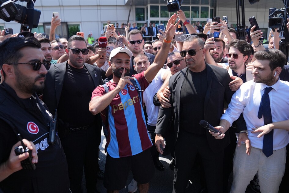 Mısırlı yıldız futbolcu Muhammed Salah, İstanbul'da