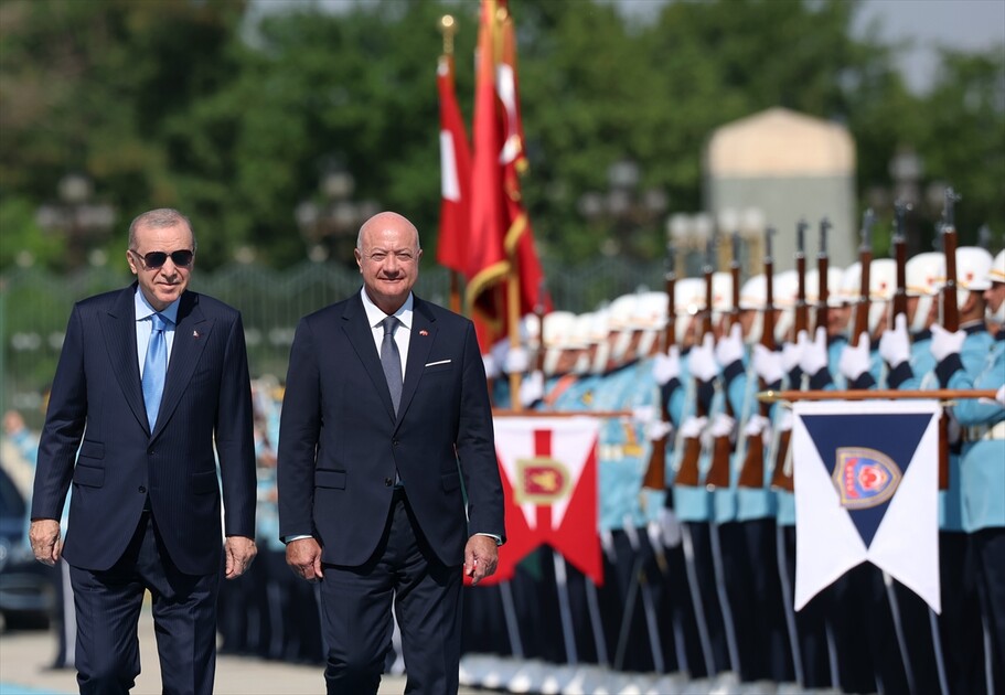 Cumhurbaşkanı Erdoğan, Avusturya Başbakanı Stocker'i resmi törenle karşıladı