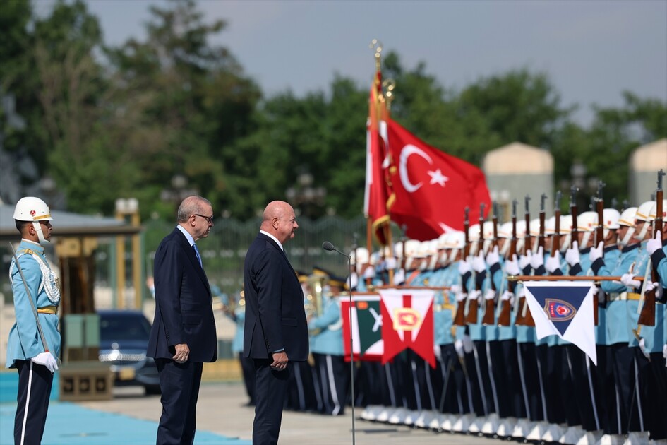 Cumhurbaşkanı Erdoğan, Avusturya Başbakanı Stocker'i resmi törenle karşıladı