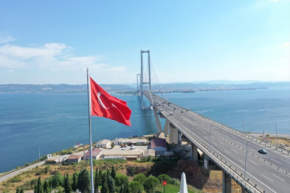 17 Ağustos Marmara Depremi'nin üzerinden 27 yıl geçti