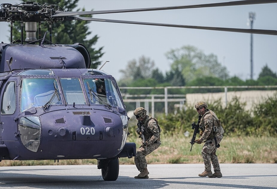Yalova'da Hava Harp Okulunda geleceğin pilot adayları yetişiyor