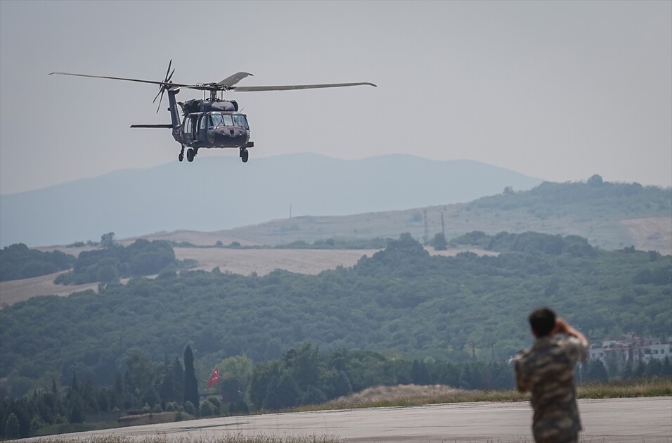 Yalova'da Hava Harp Okulunda geleceğin pilot adayları yetişiyor