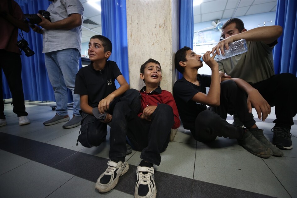الضفة.. مستوطنون يقتلون فتى فلسطينيا أمام منزله في الخليل