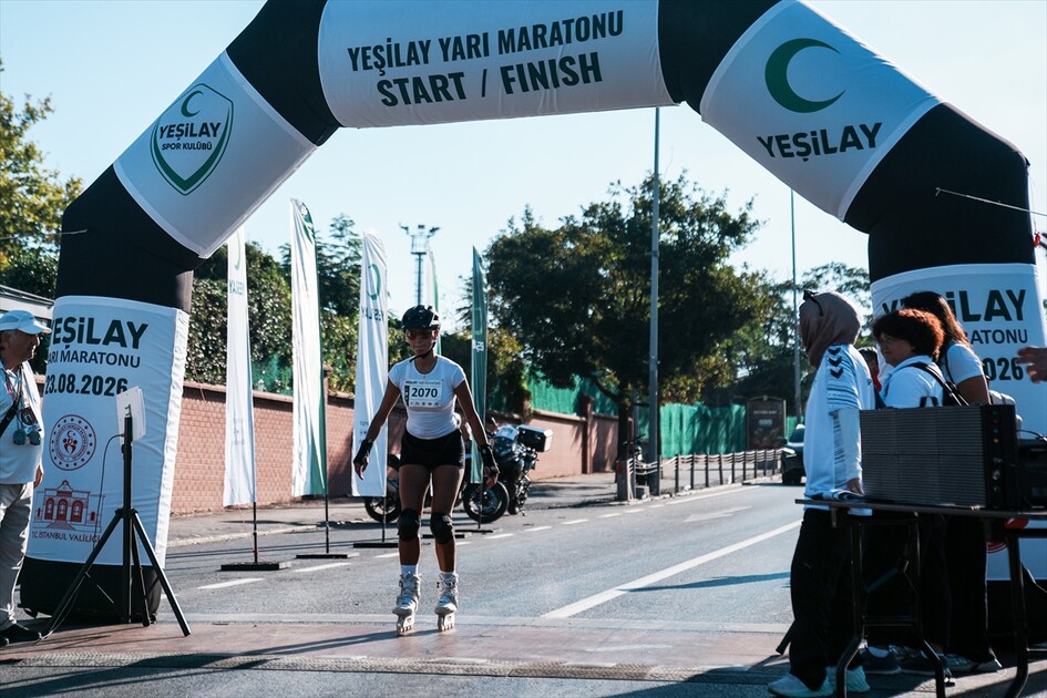 İstanbul'da Yeşilay Yarı Maratonu yapıldı
